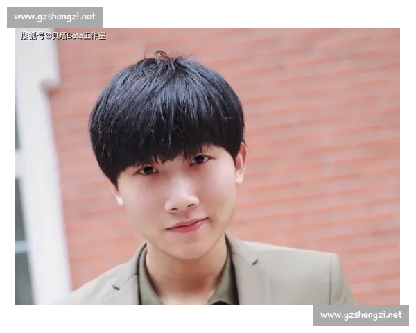 迪拉娜近照释出：从赛场到解说席，阳光始终伴我行